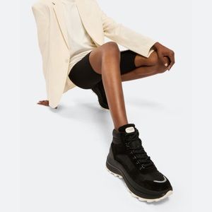 TORY BURCH
Adventure Hiker Sneakers